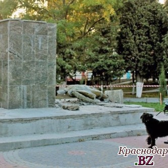 ​Осквернение памятника Ленину в Судаке