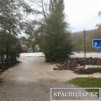 ​Четыре человека погибли при наводнении в  Апшеронском районе