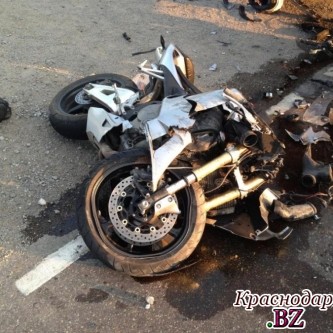Погиб мотоциклист вместе с пассажиром в ДТП в Темрюкском районе