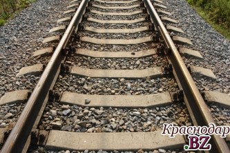 Пожилой мужчина погиб под колёсами поезда на Кубани