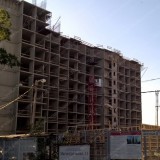 Фотография сделана 3 сентября 2016 года: строительство ЖК "На Магистральной", возле секции 1 и 2 собирают новый кран